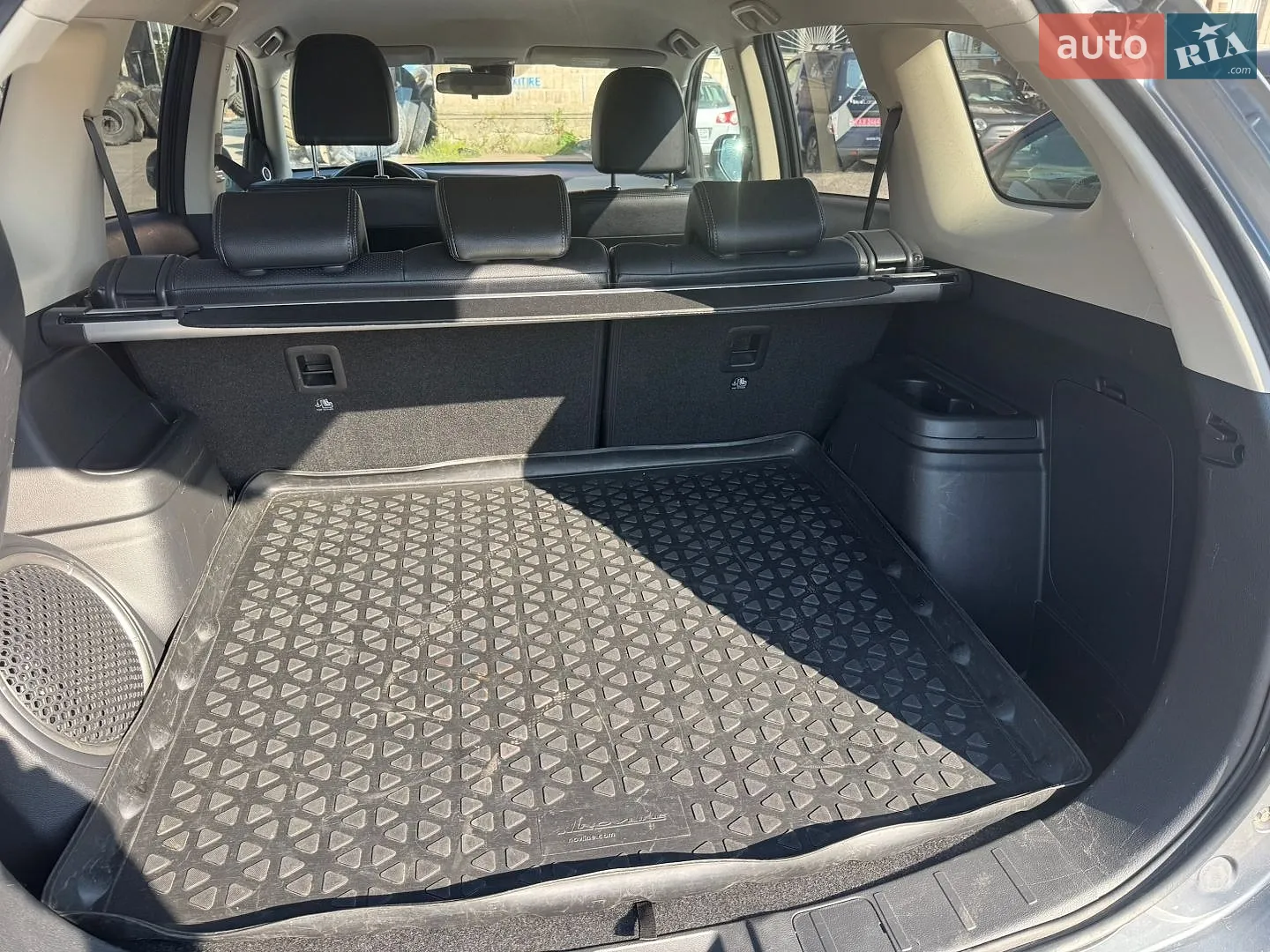 2015 Mitsubishi Outlander - мініатюра 20