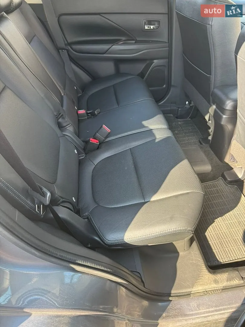 2015 Mitsubishi Outlander - мініатюра 24