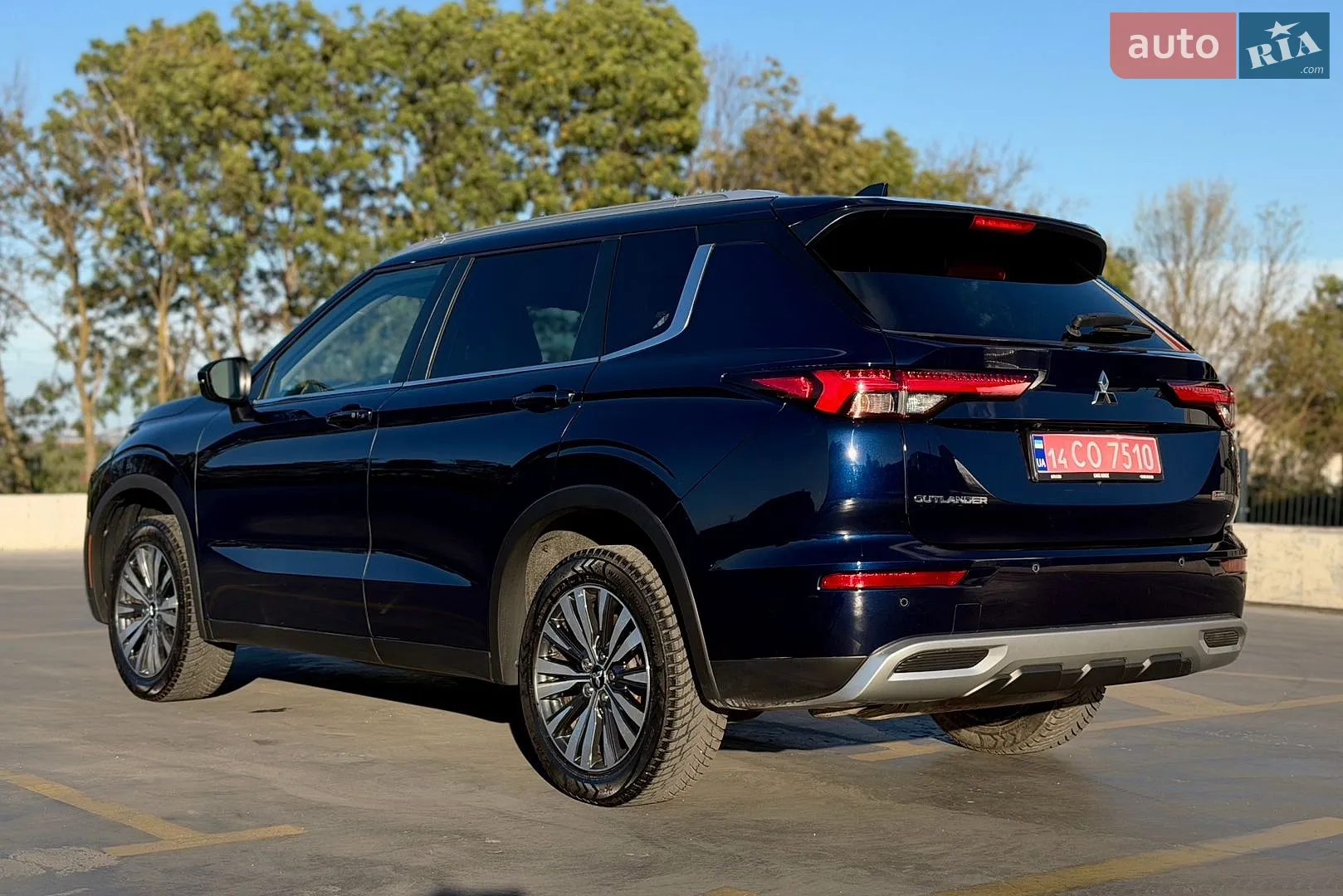 2022 Mitsubishi Outlander - мініатюра 18