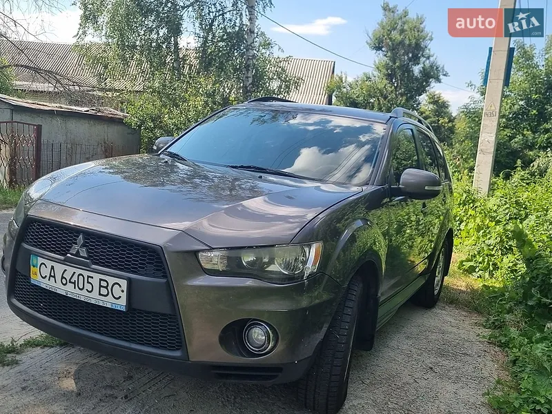 Mitsubishi Outlander