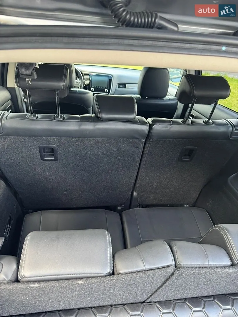 2019 Mitsubishi Outlander - мініатюра 21