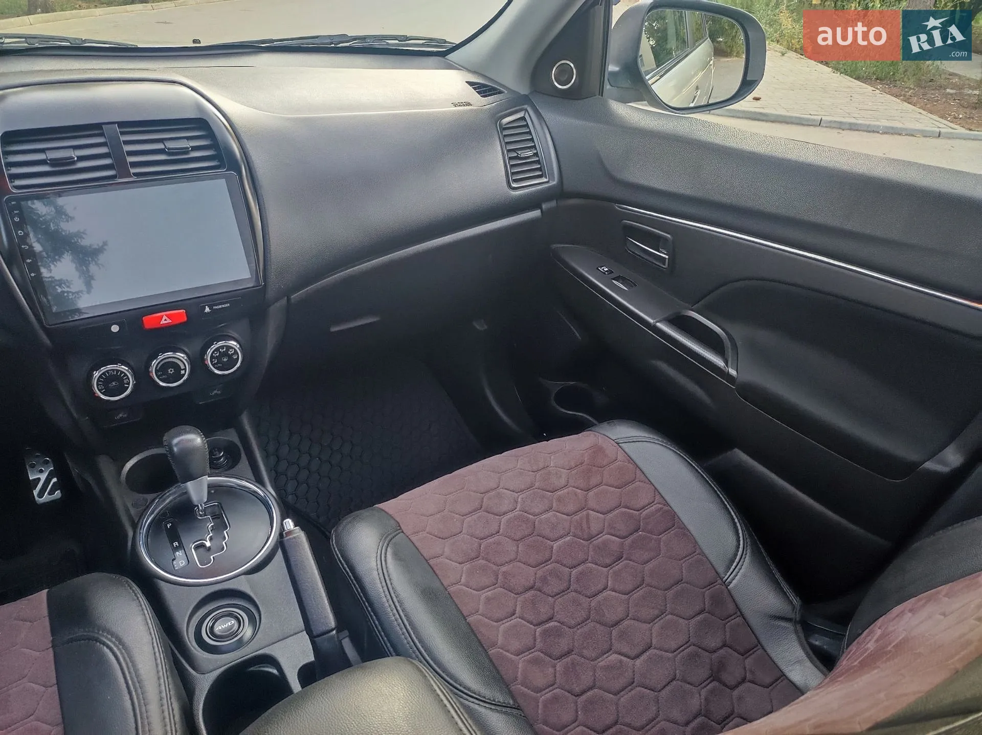 2015 Mitsubishi Outlander - мініатюра 12