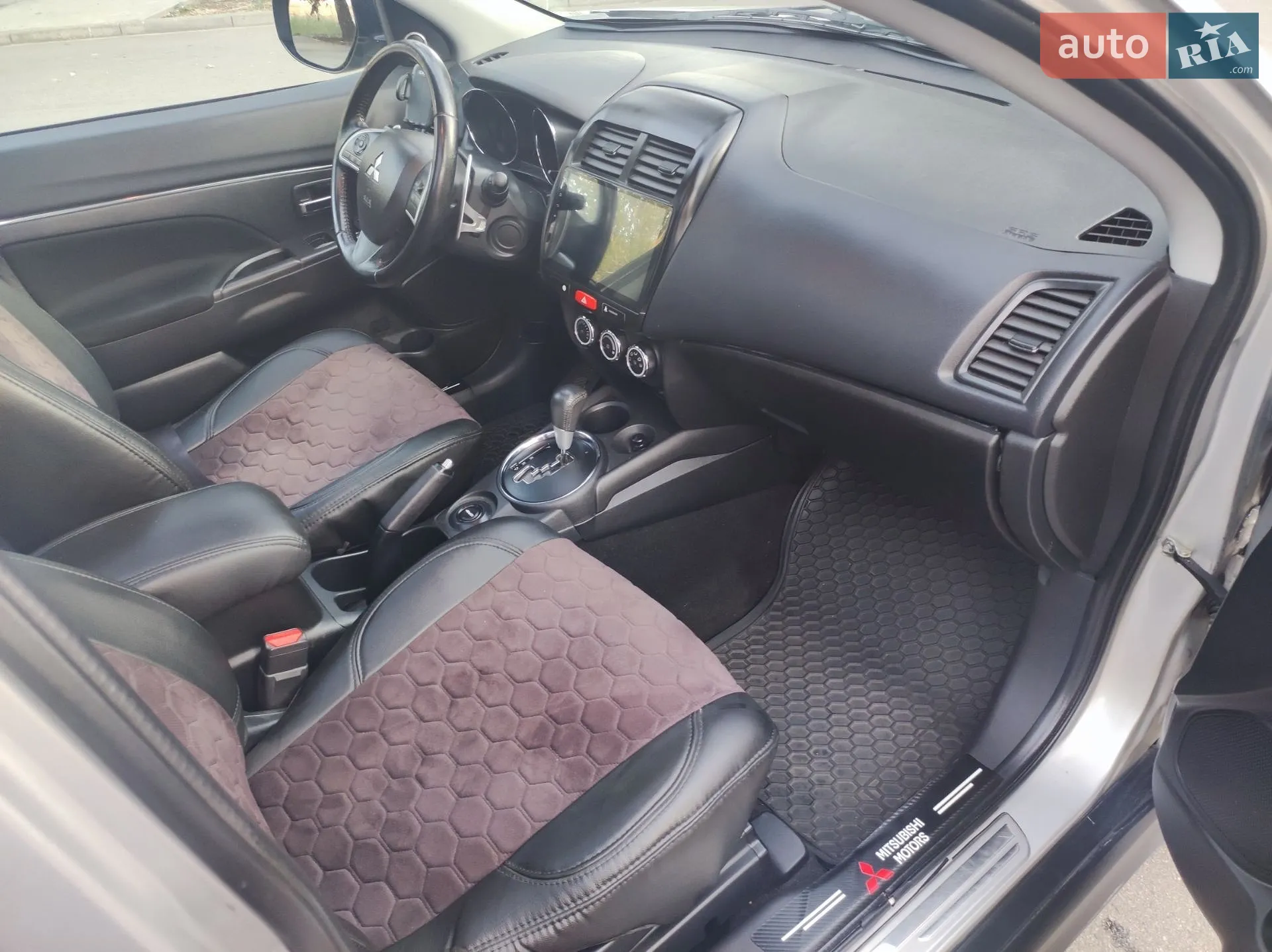 2015 Mitsubishi Outlander - мініатюра 13