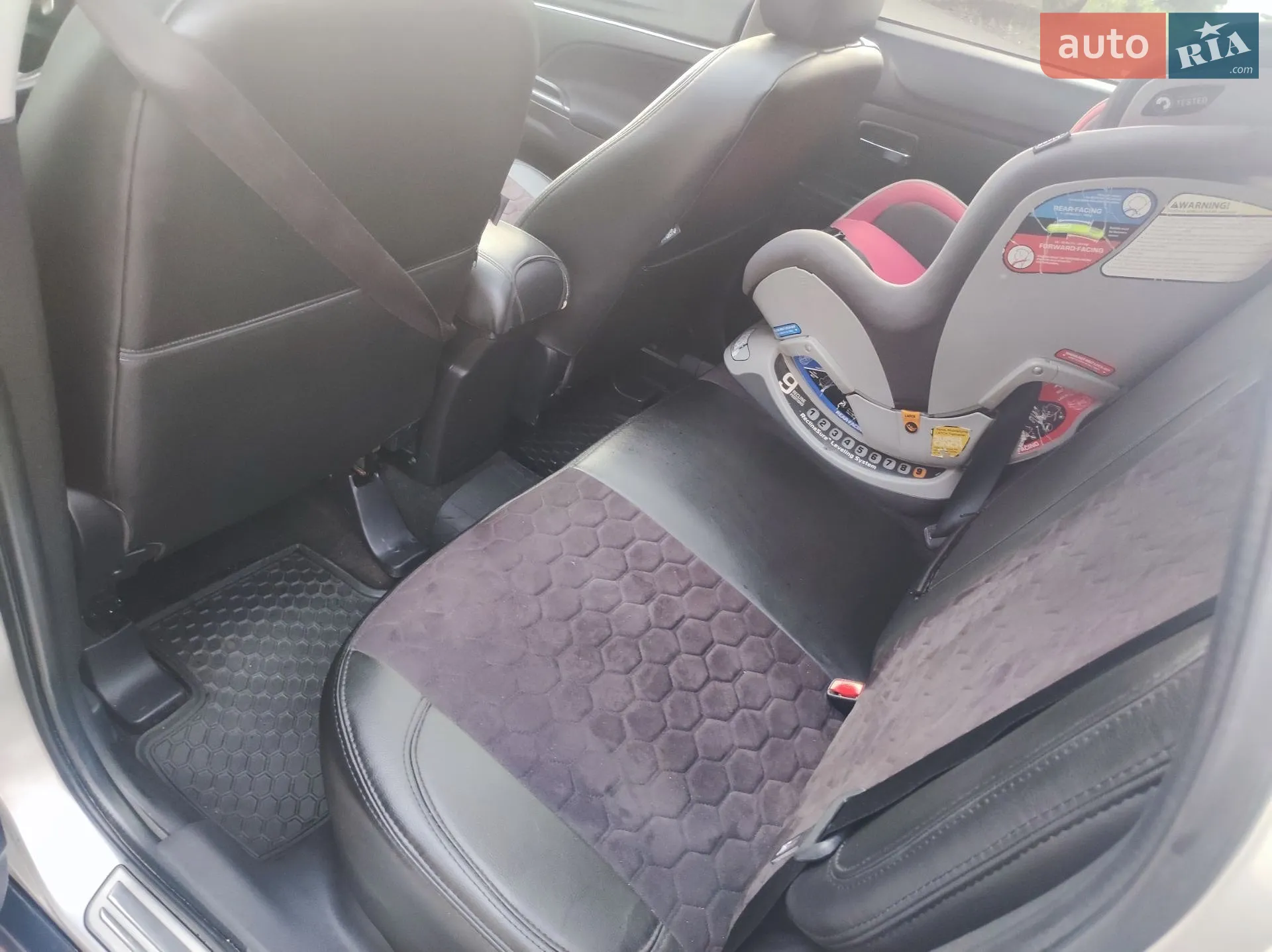 2015 Mitsubishi Outlander - мініатюра 14