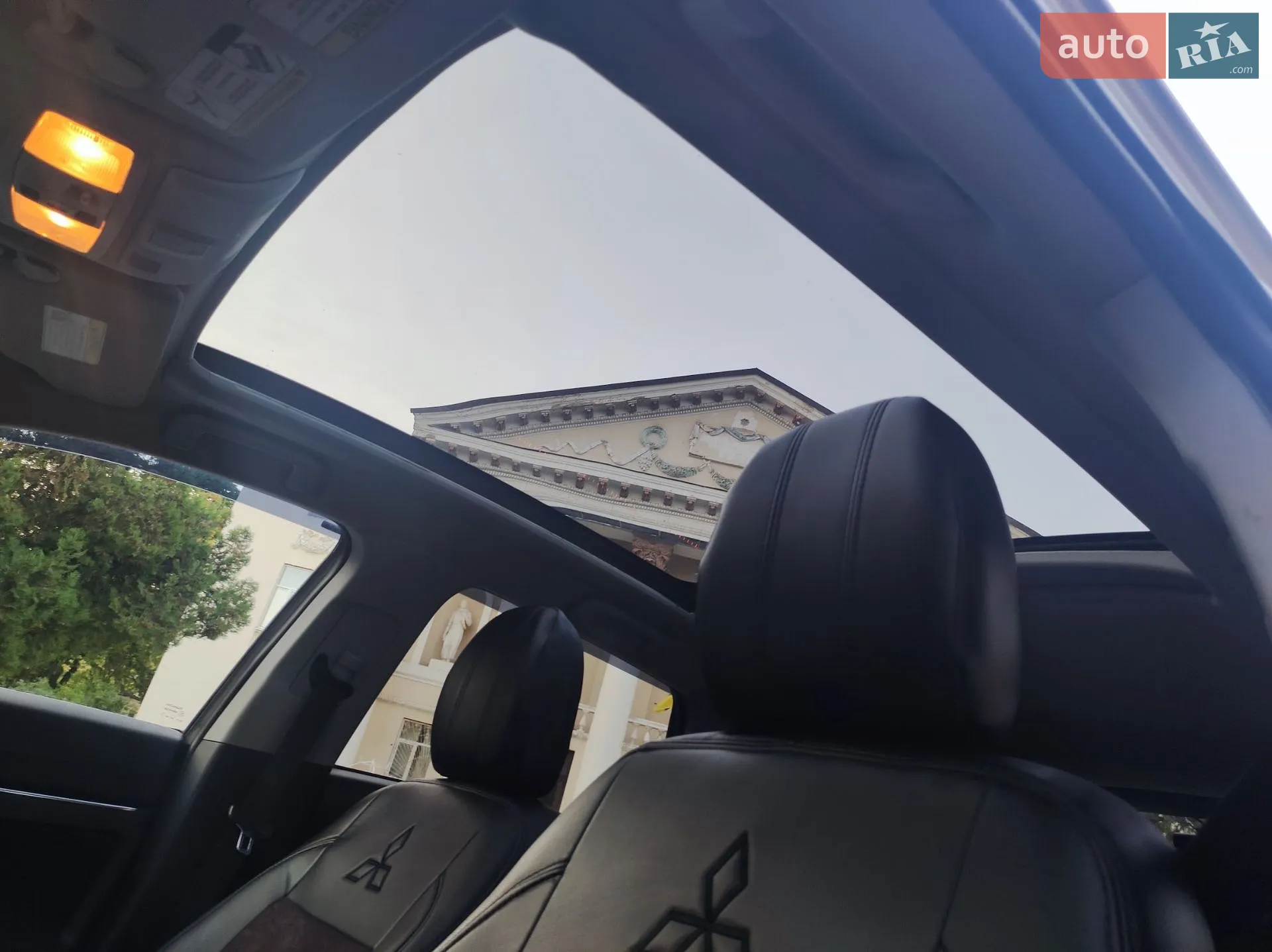 2015 Mitsubishi Outlander - мініатюра 19
