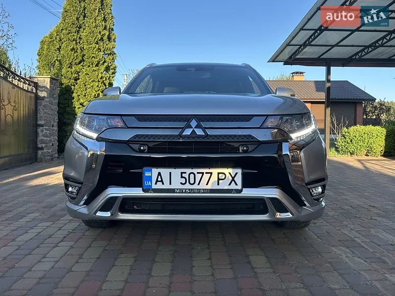 Mitsubishi Outlander 2022