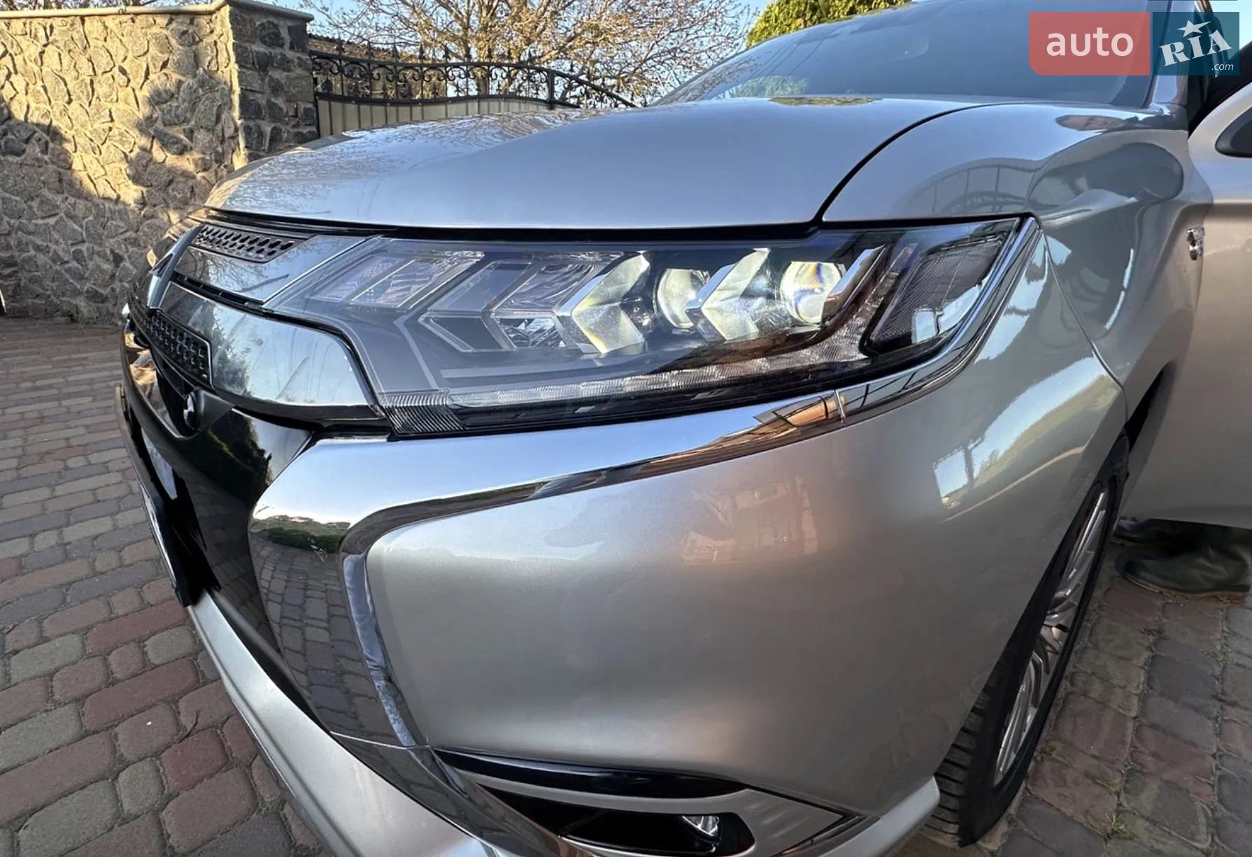 2022 Mitsubishi Outlander - мініатюра 22