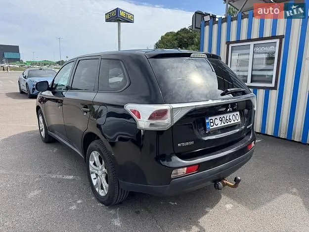 2013 Mitsubishi Outlander - мініатюра 3