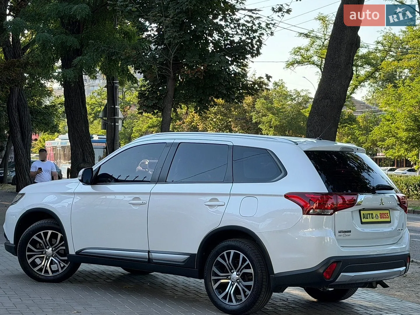 2016 Mitsubishi Outlander - мініатюра 8