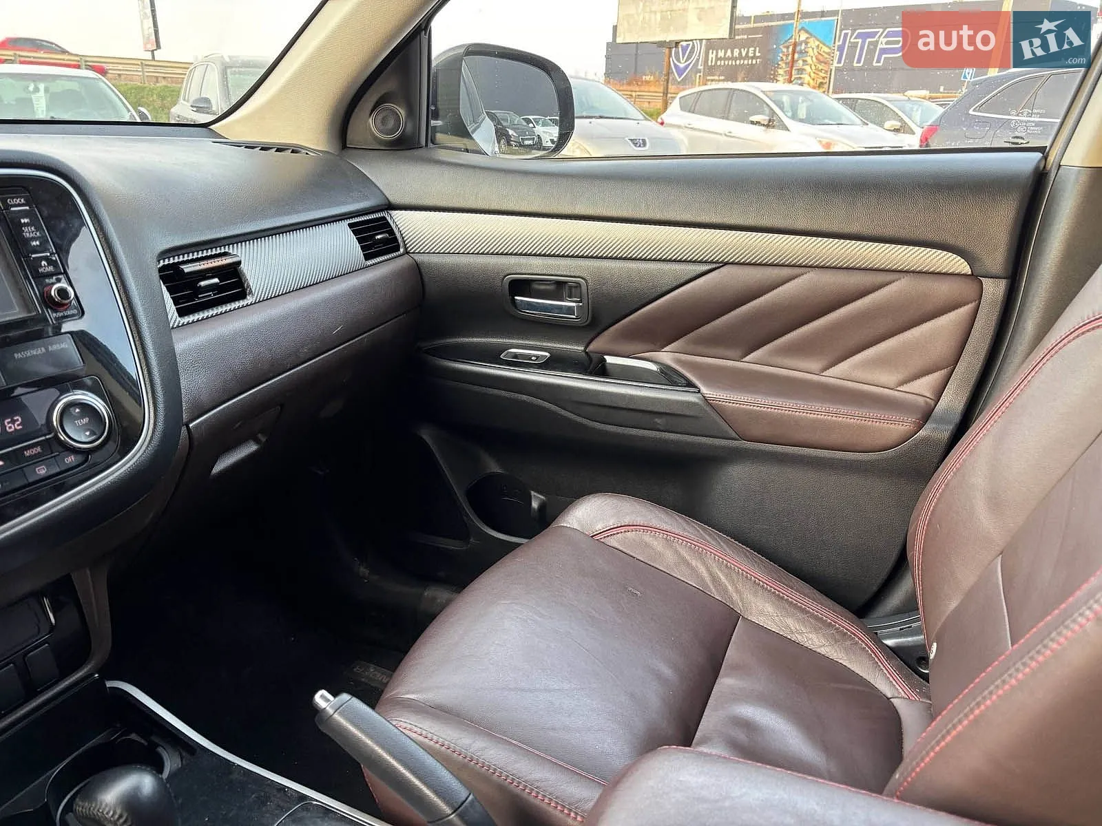 2016 Mitsubishi Outlander - мініатюра 28