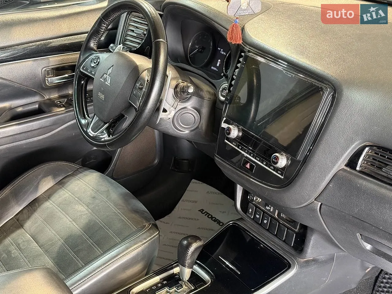 2021 Mitsubishi Outlander - мініатюра 21