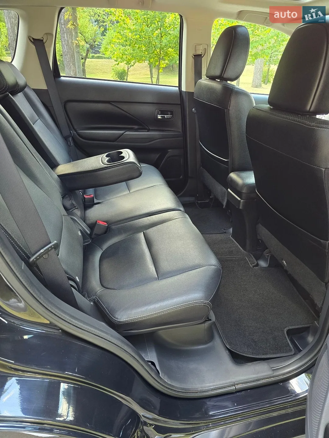 2014 Mitsubishi Outlander - мініатюра 30