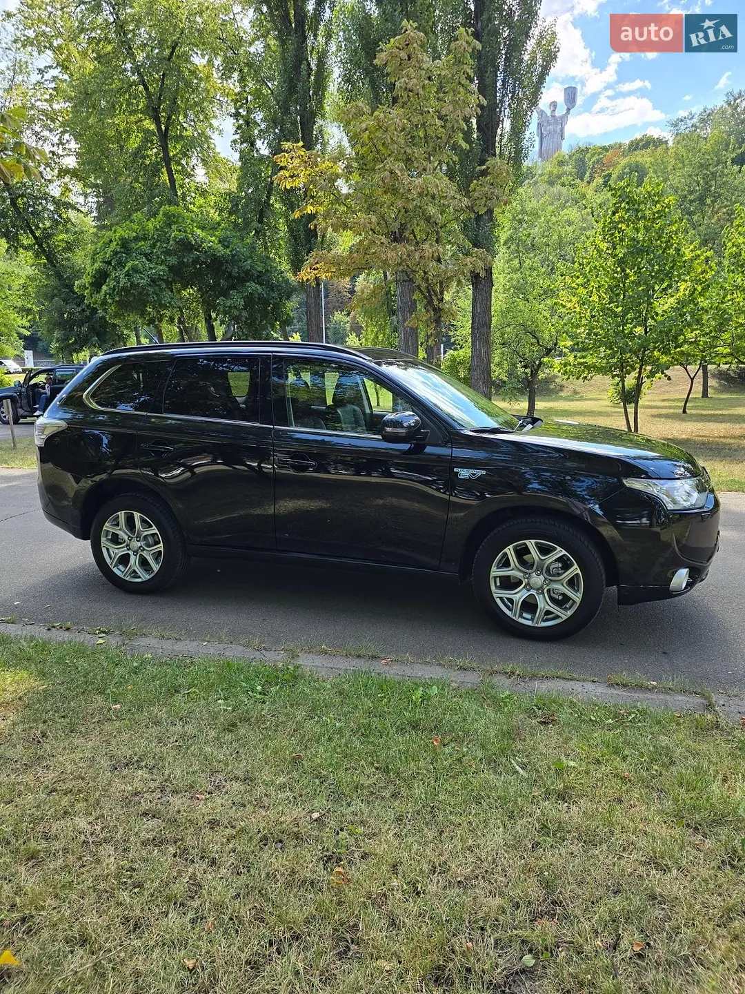 2014 Mitsubishi Outlander - мініатюра 43