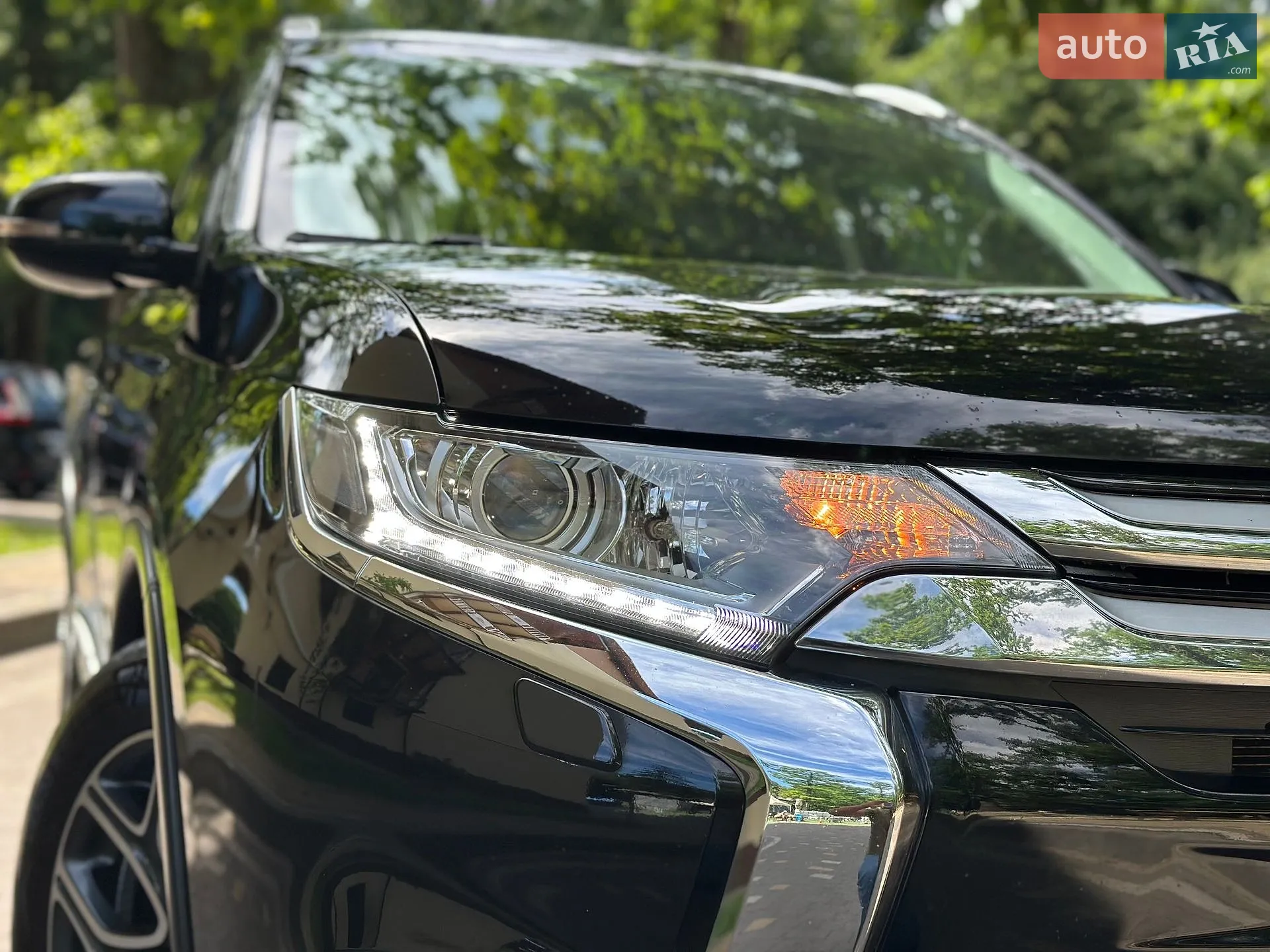 2016 Mitsubishi Outlander - мініатюра 26