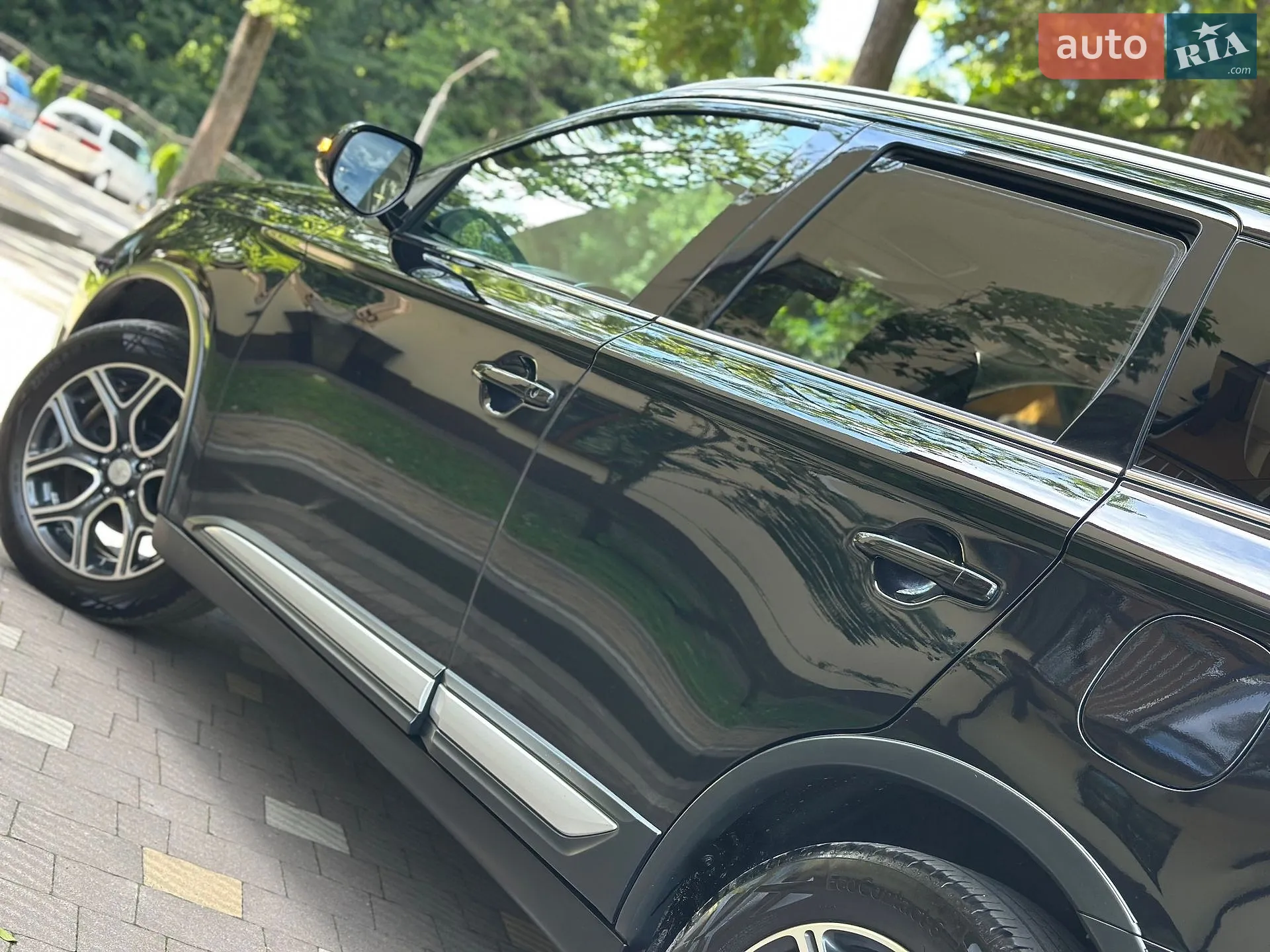 2016 Mitsubishi Outlander - мініатюра 43