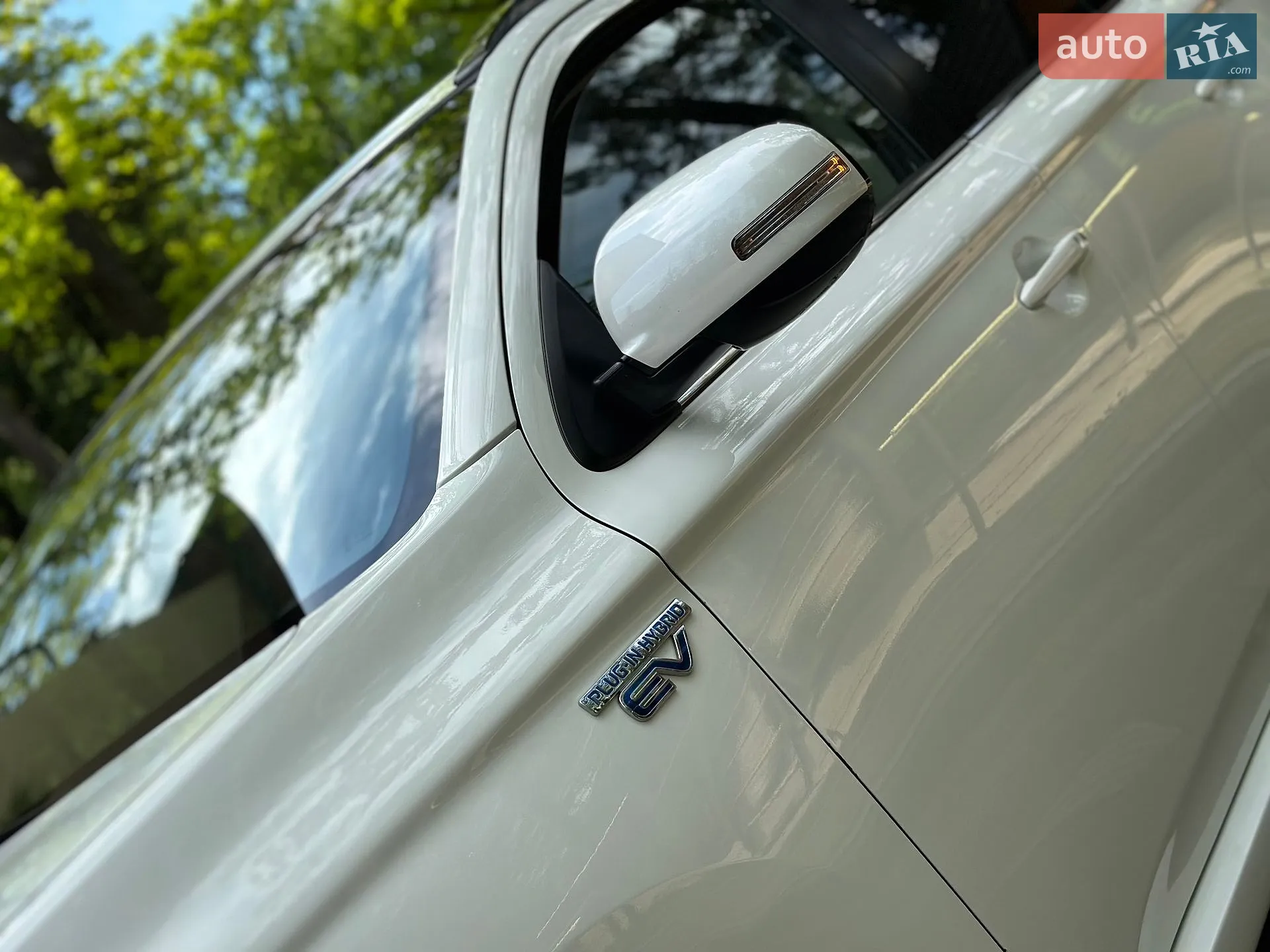 2014 Mitsubishi Outlander - мініатюра 5