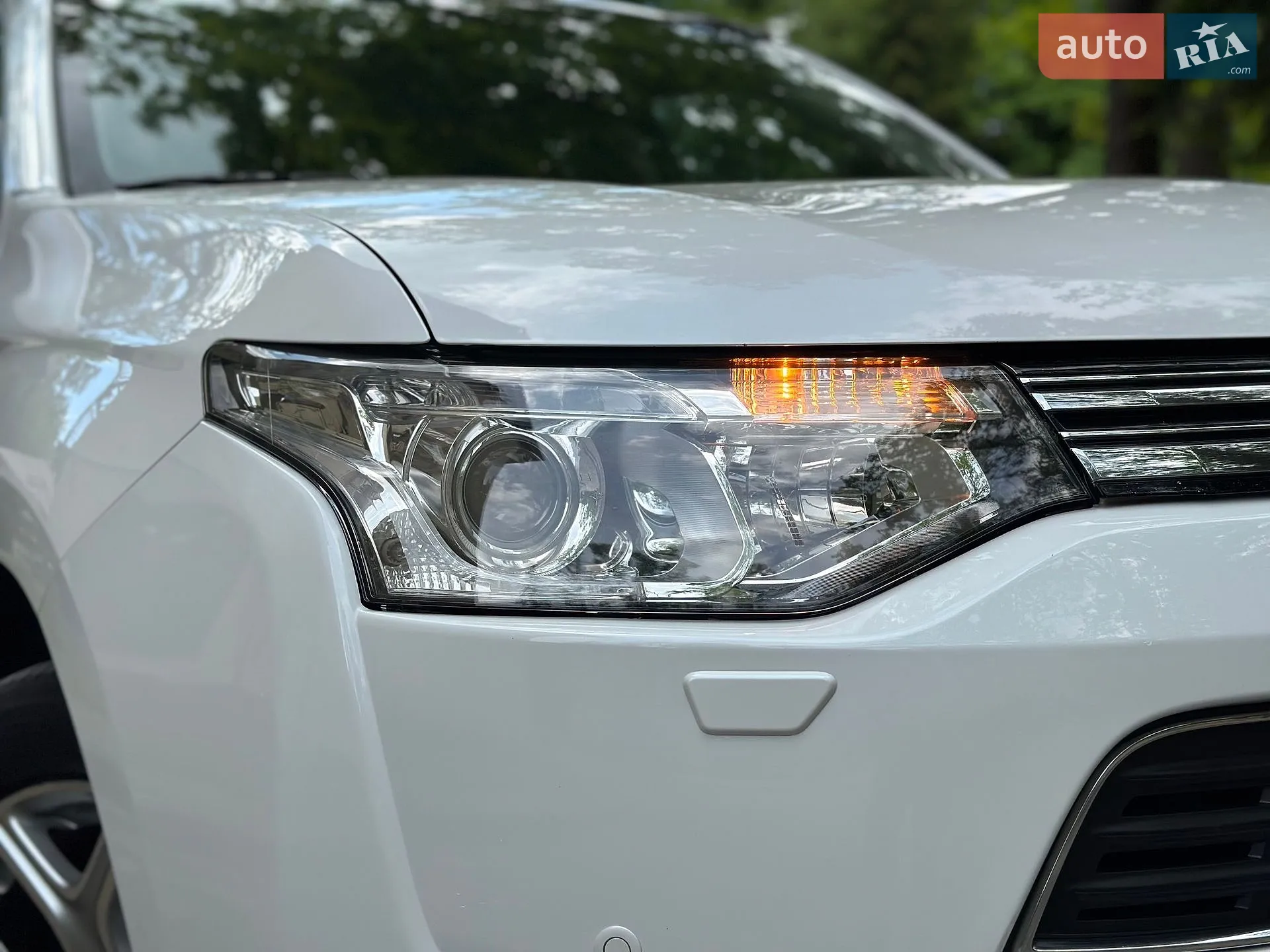 2014 Mitsubishi Outlander - мініатюра 15