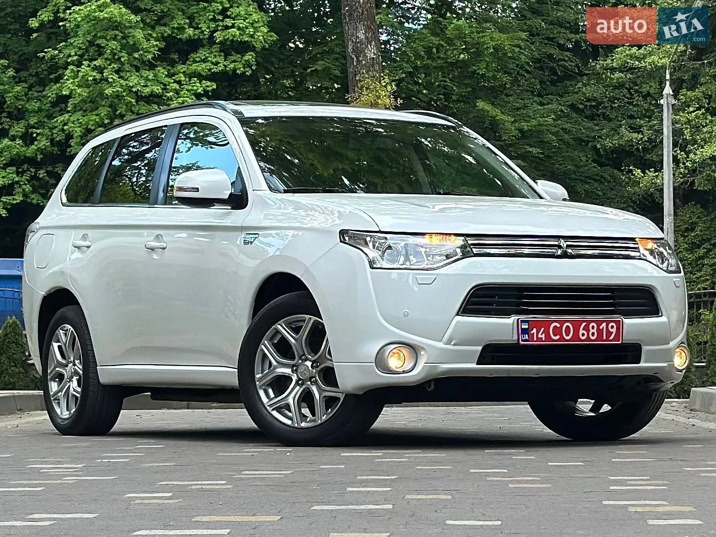 2014 Mitsubishi Outlander - мініатюра 20