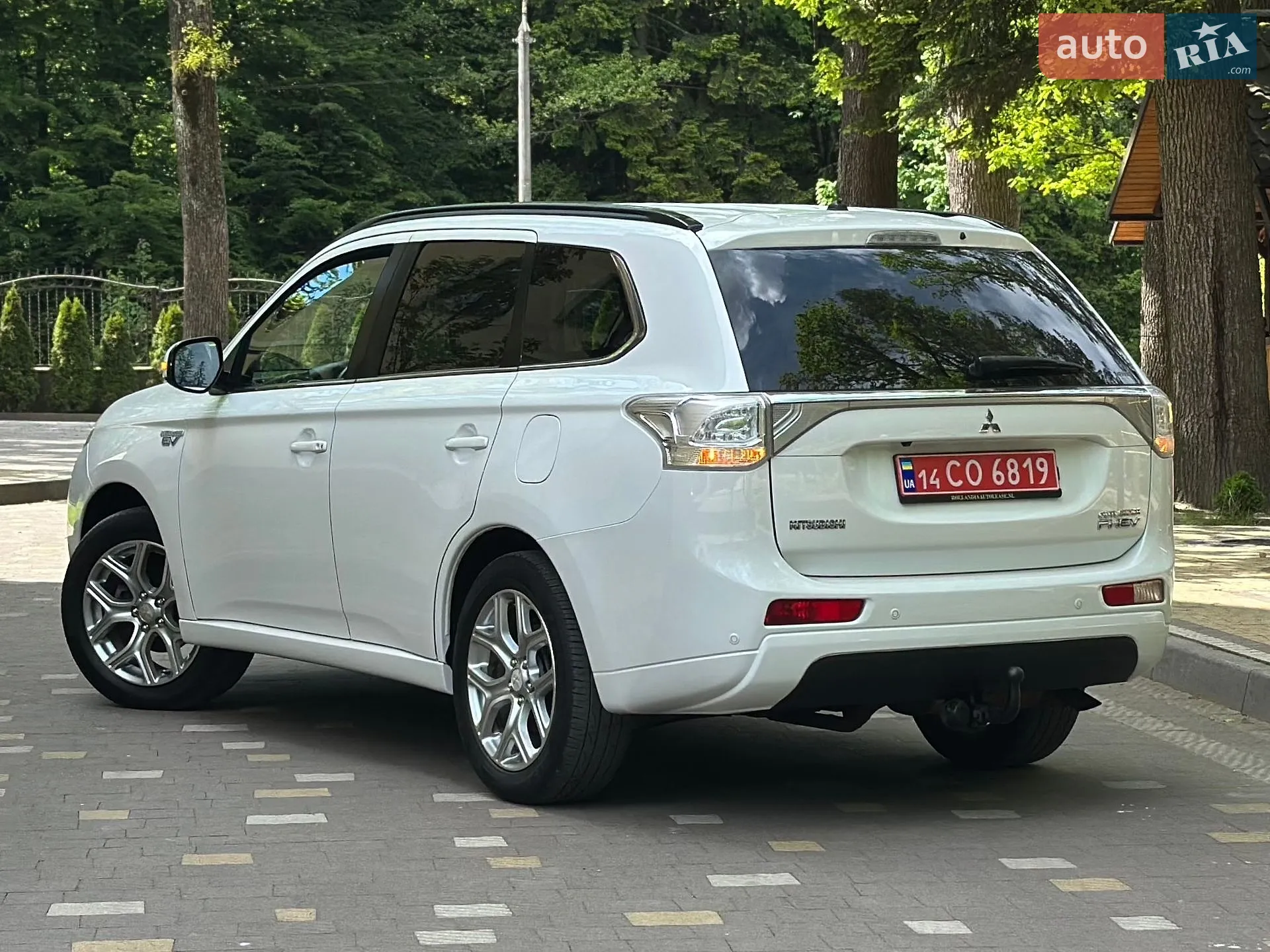 2014 Mitsubishi Outlander - мініатюра 26