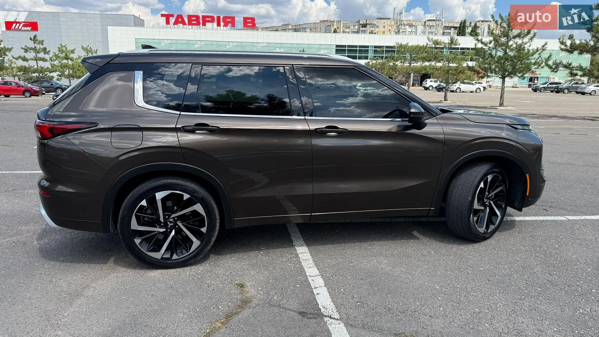 2021 Mitsubishi Outlander - мініатюра 6