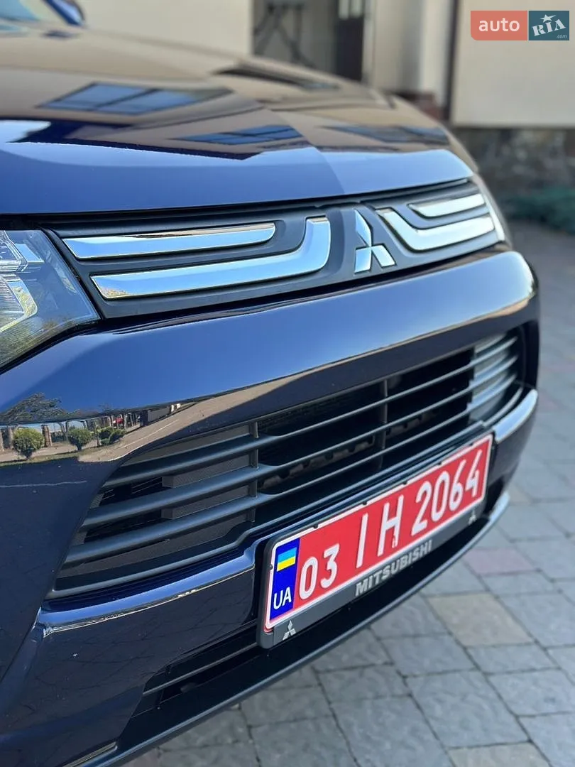 2014 Mitsubishi Outlander - мініатюра 122