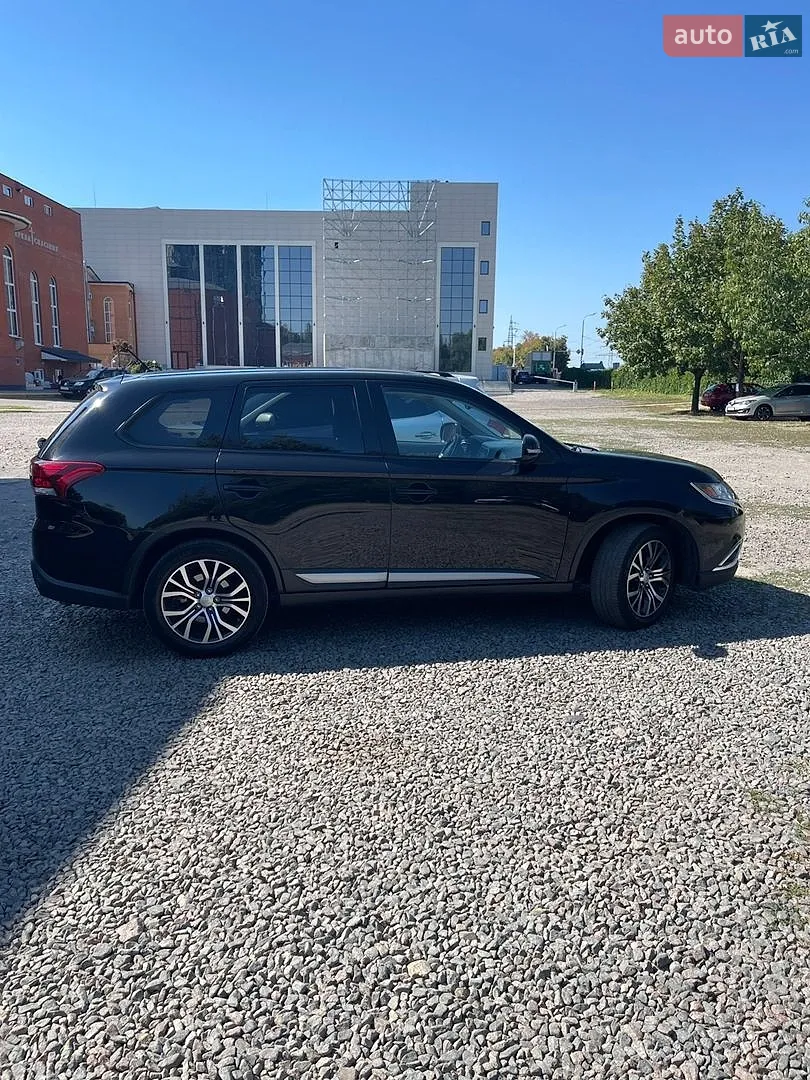 2015 Mitsubishi Outlander - мініатюра 4
