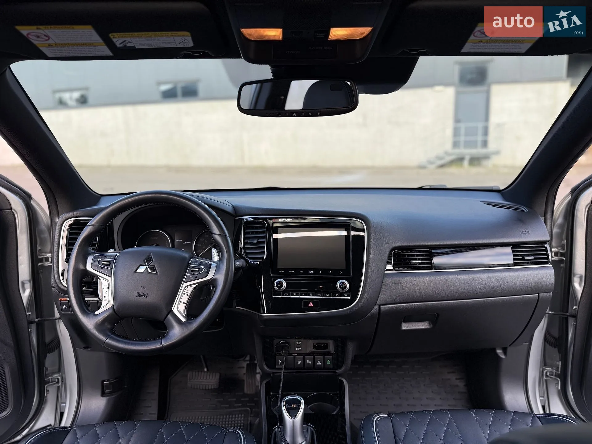 2020 Mitsubishi Outlander - мініатюра 41
