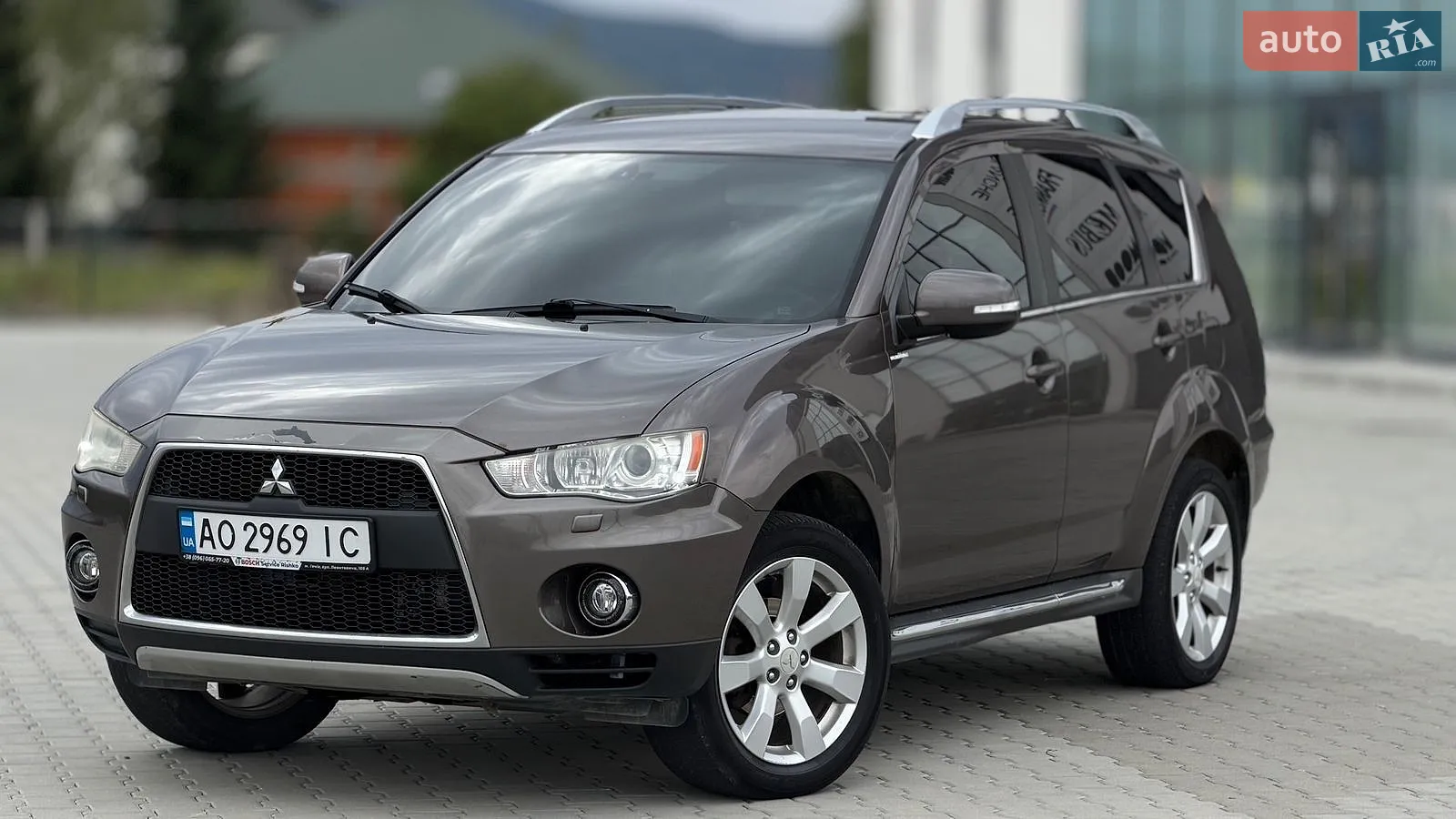 2010 Mitsubishi Outlander - мініатюра 2