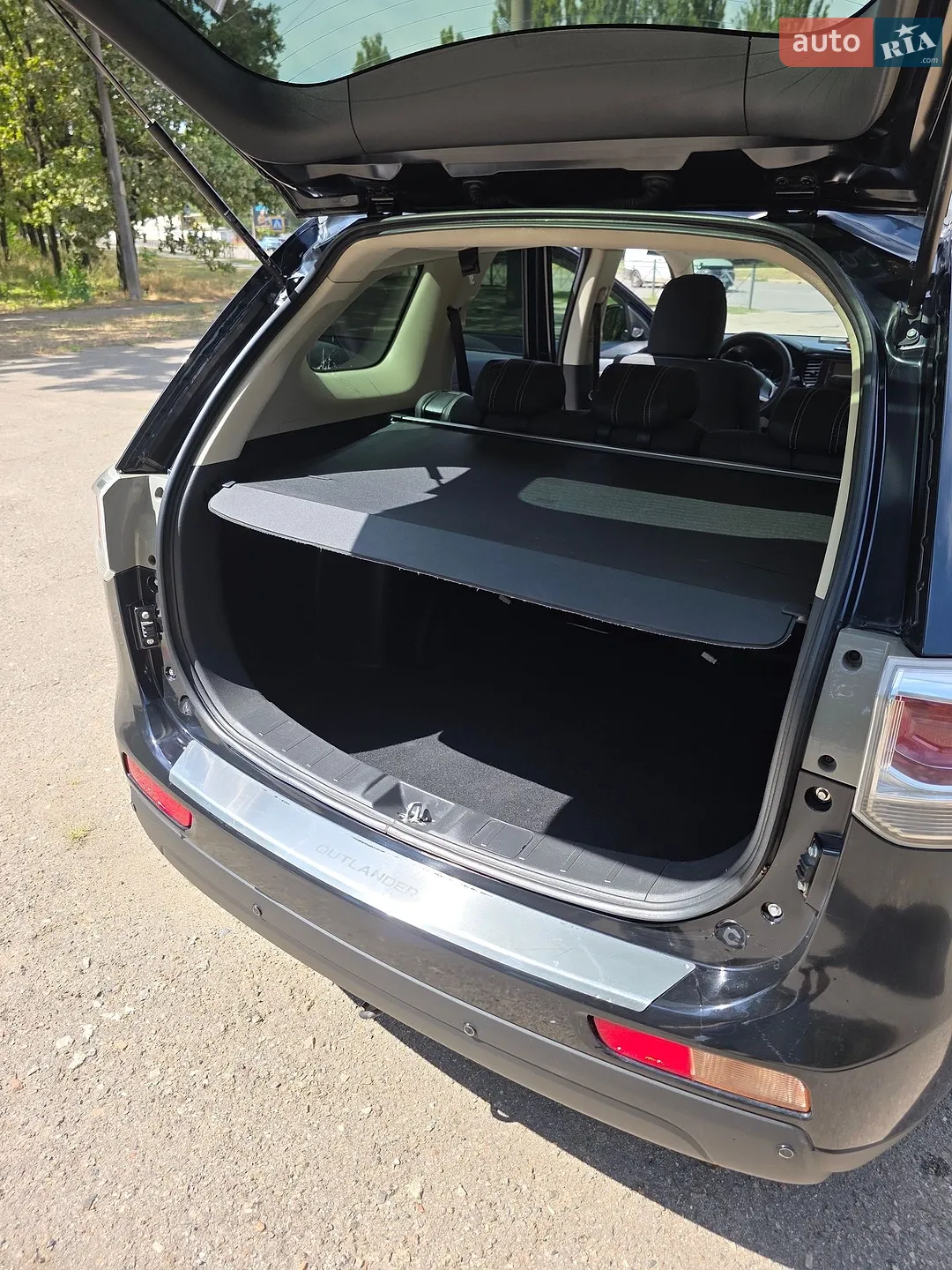 2014 Mitsubishi Outlander - мініатюра 15