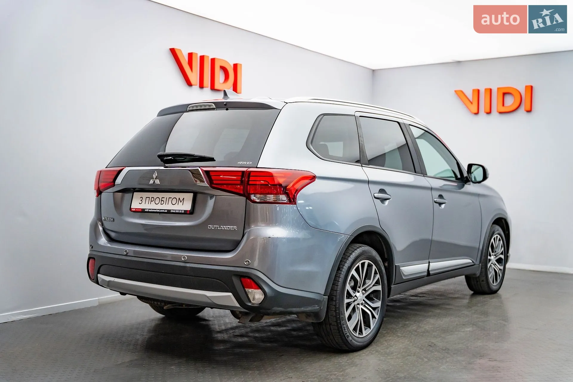 2017 Mitsubishi Outlander - мініатюра 2