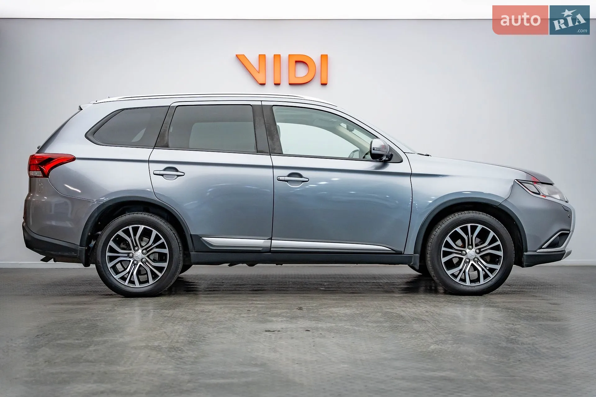 2017 Mitsubishi Outlander - мініатюра 4