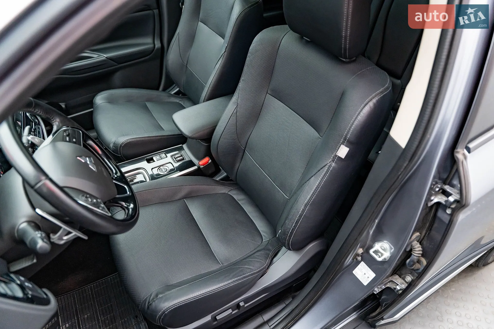 2017 Mitsubishi Outlander - мініатюра 11