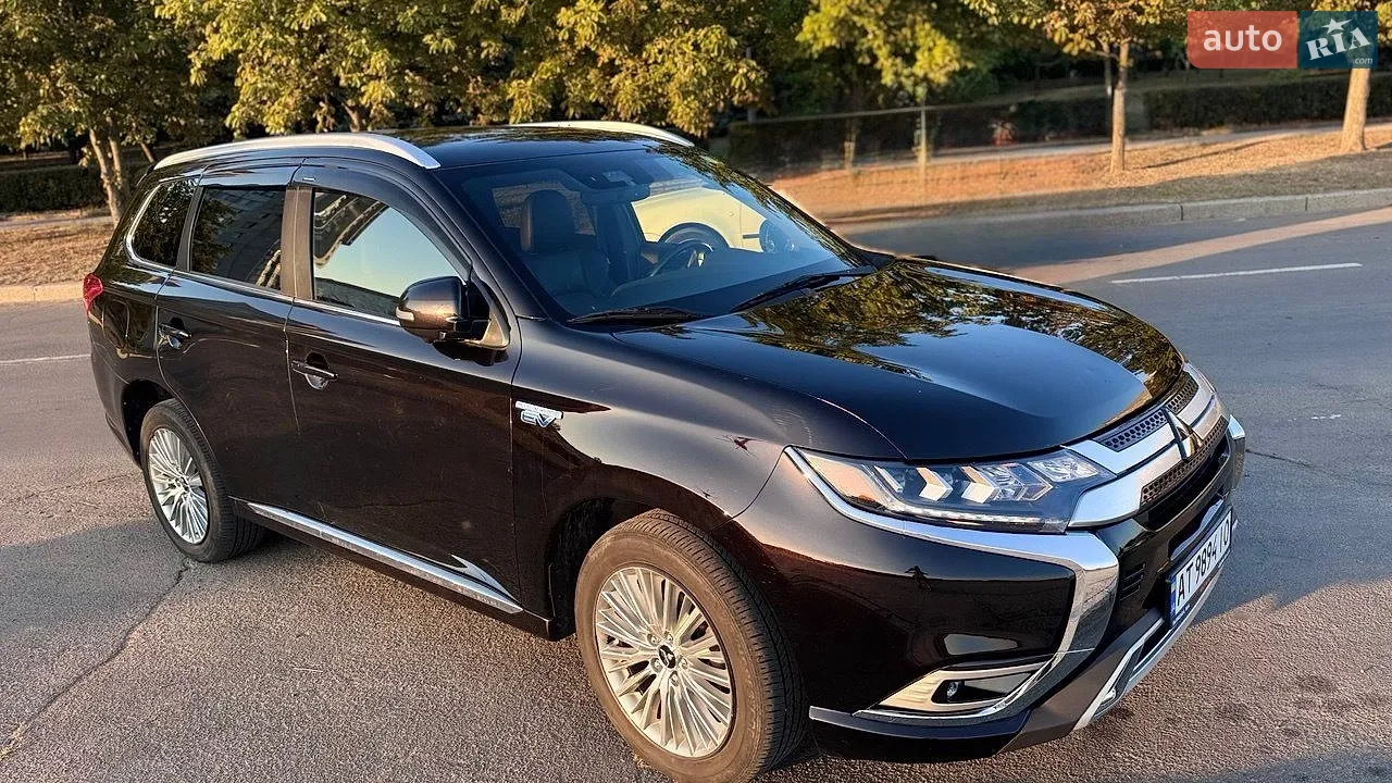 2019 Mitsubishi Outlander - мініатюра 3