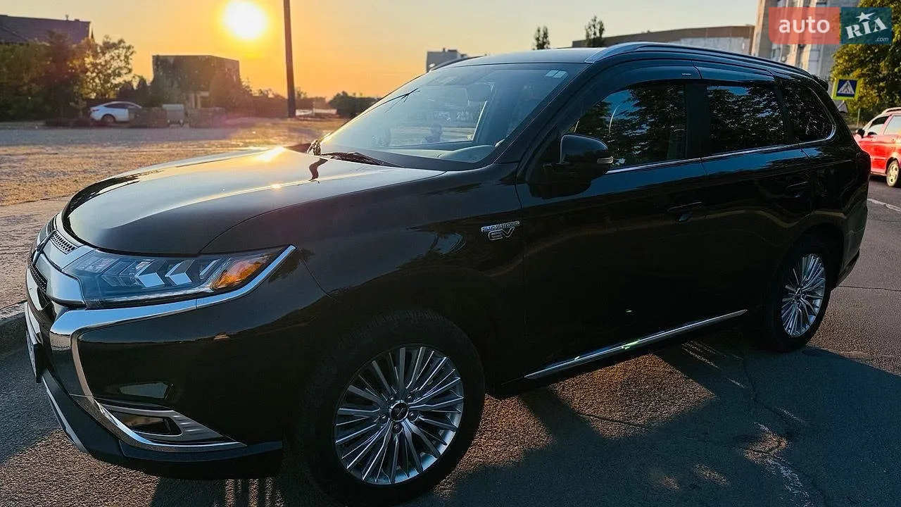 2019 Mitsubishi Outlander - мініатюра 7