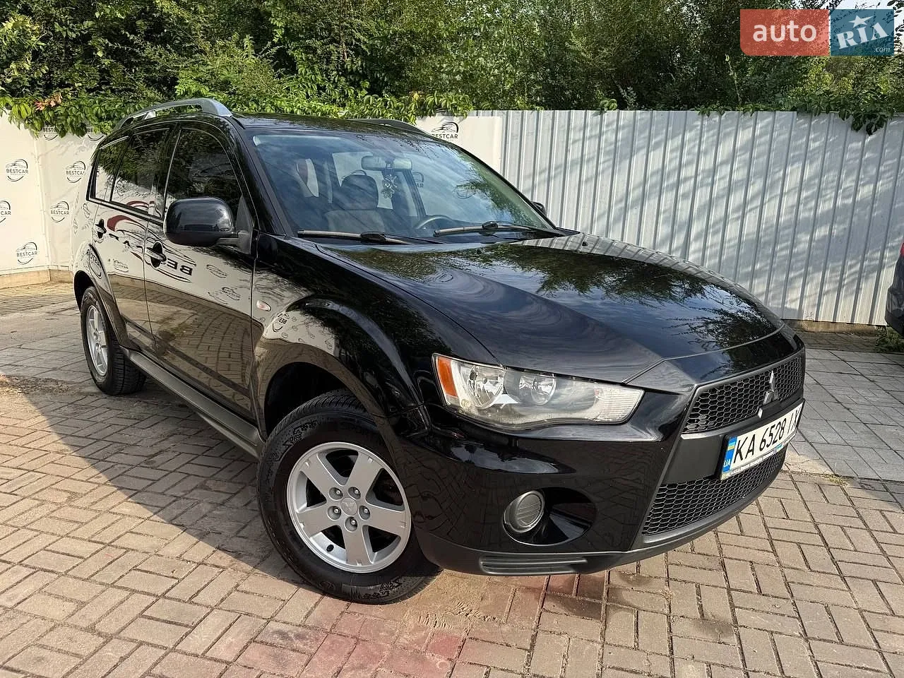 2010 Mitsubishi Outlander - мініатюра 2