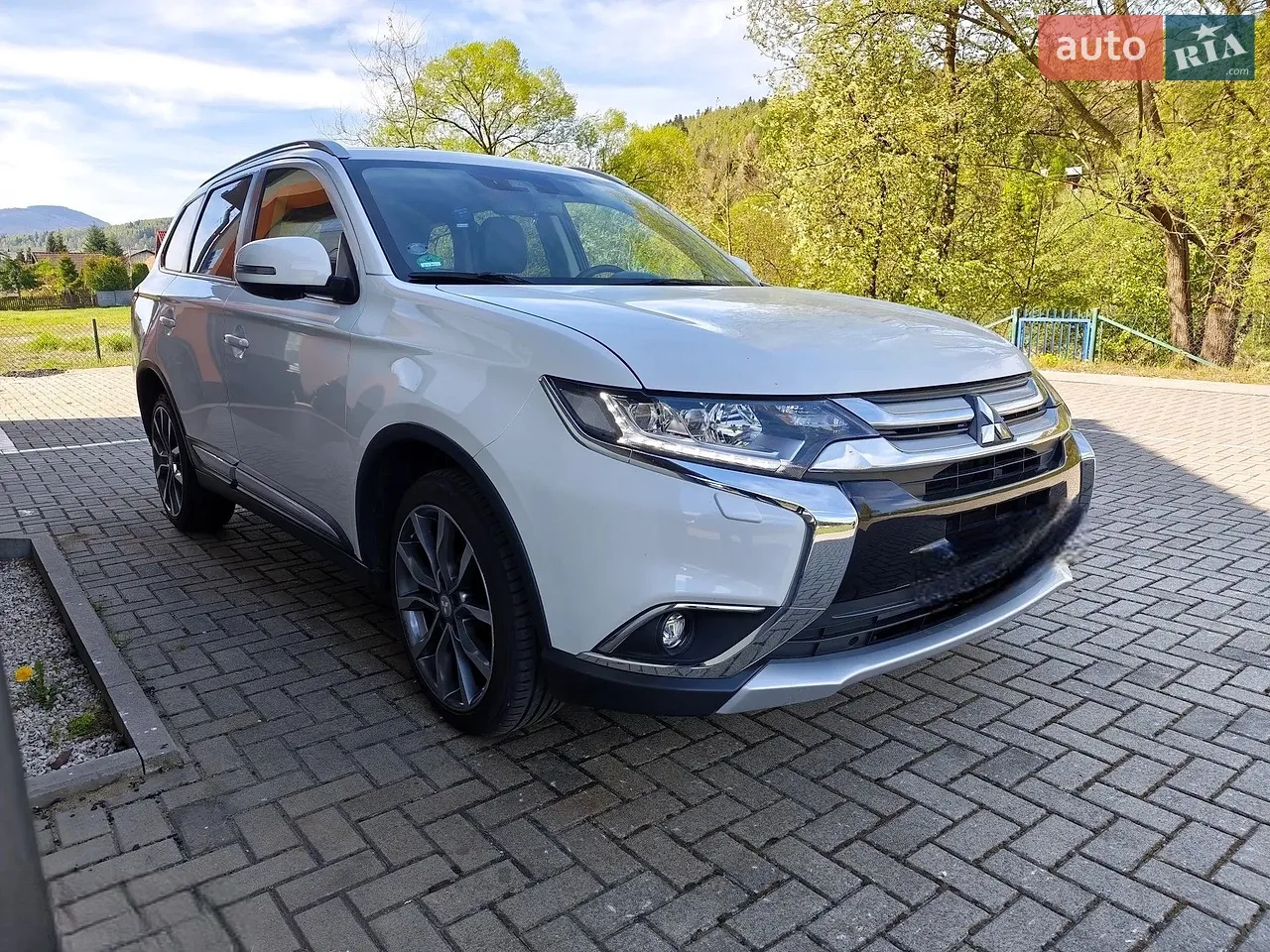 2016 Mitsubishi Outlander - мініатюра 18