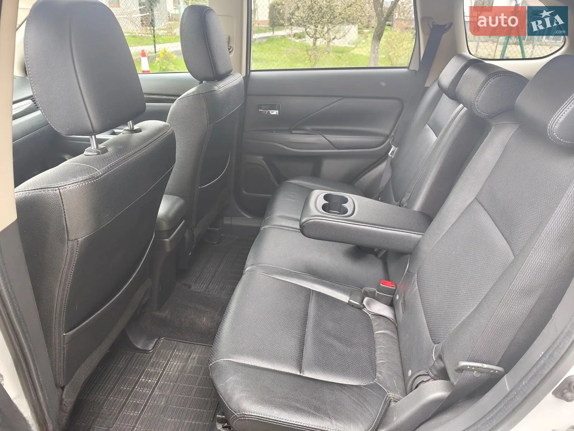 2016 Mitsubishi Outlander - мініатюра 8
