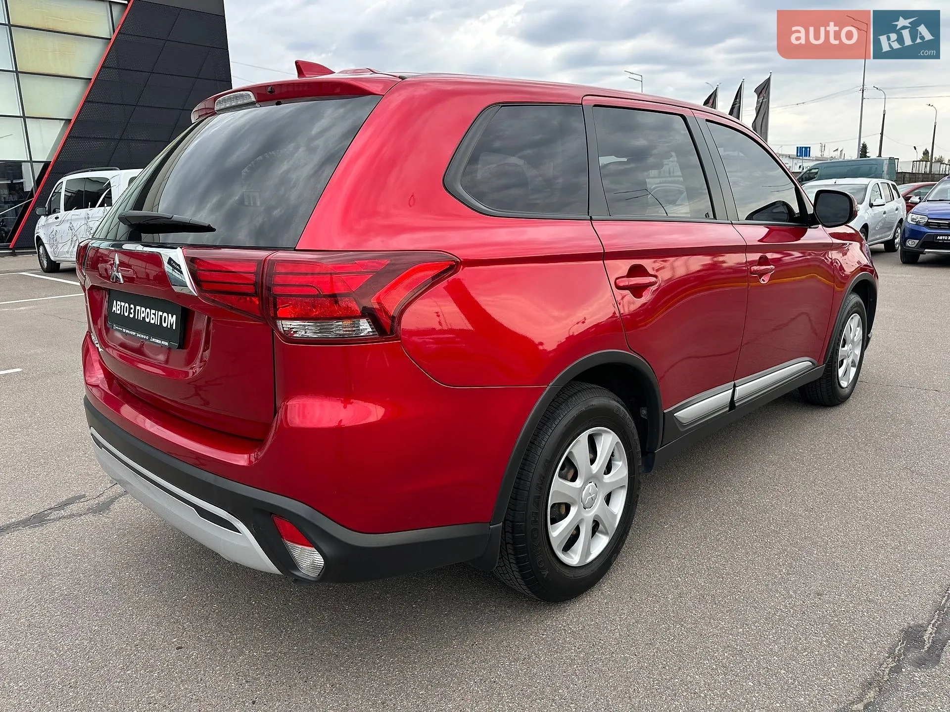 2020 Mitsubishi Outlander - мініатюра 8