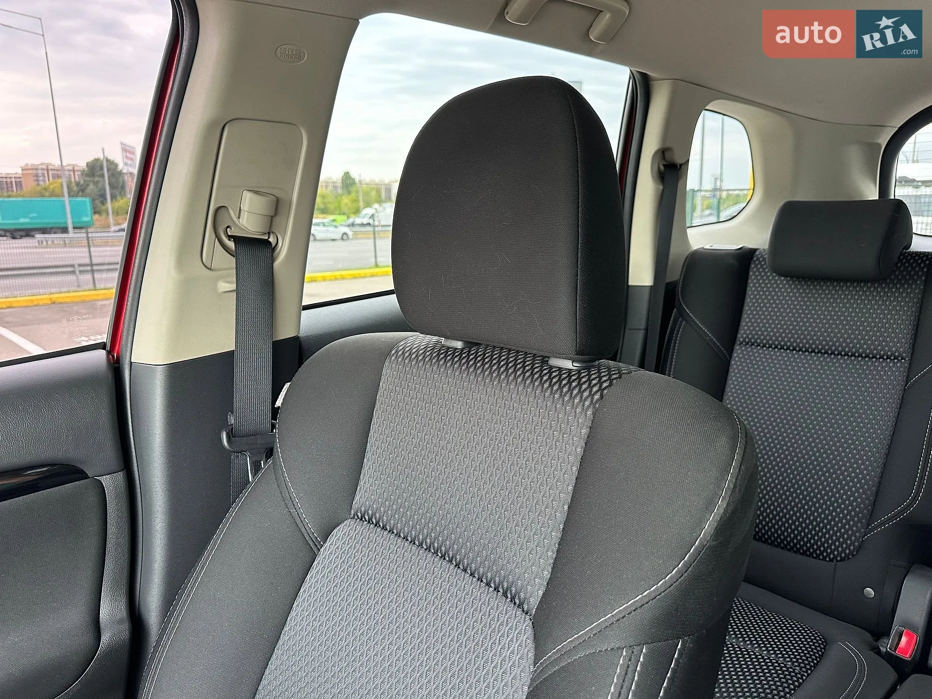 2020 Mitsubishi Outlander - мініатюра 28