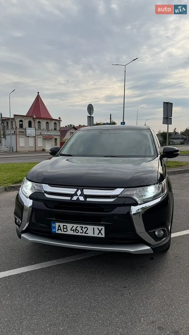 2015 Mitsubishi Outlander - мініатюра 3
