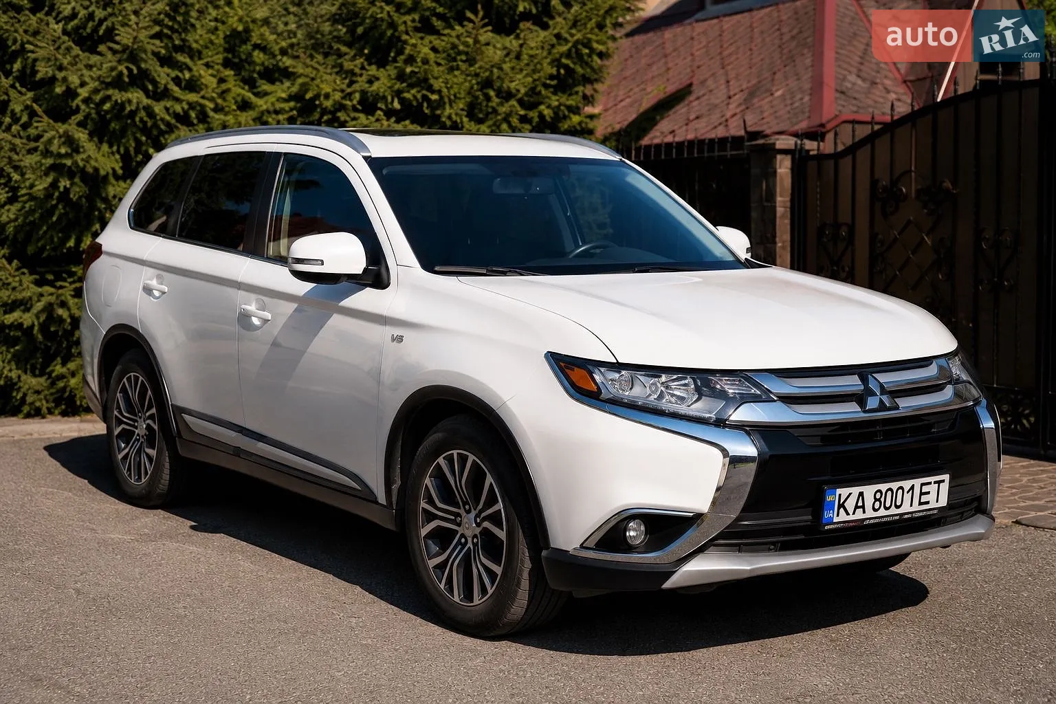 2016 Mitsubishi Outlander - мініатюра 2