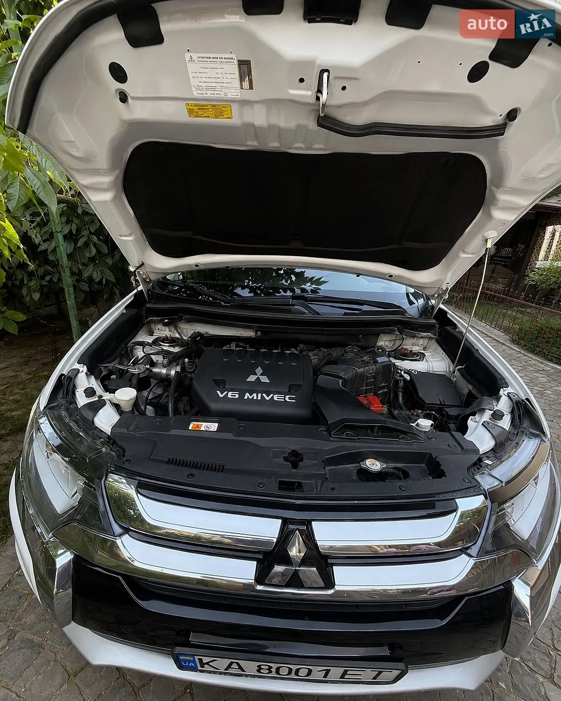 2016 Mitsubishi Outlander - мініатюра 10
