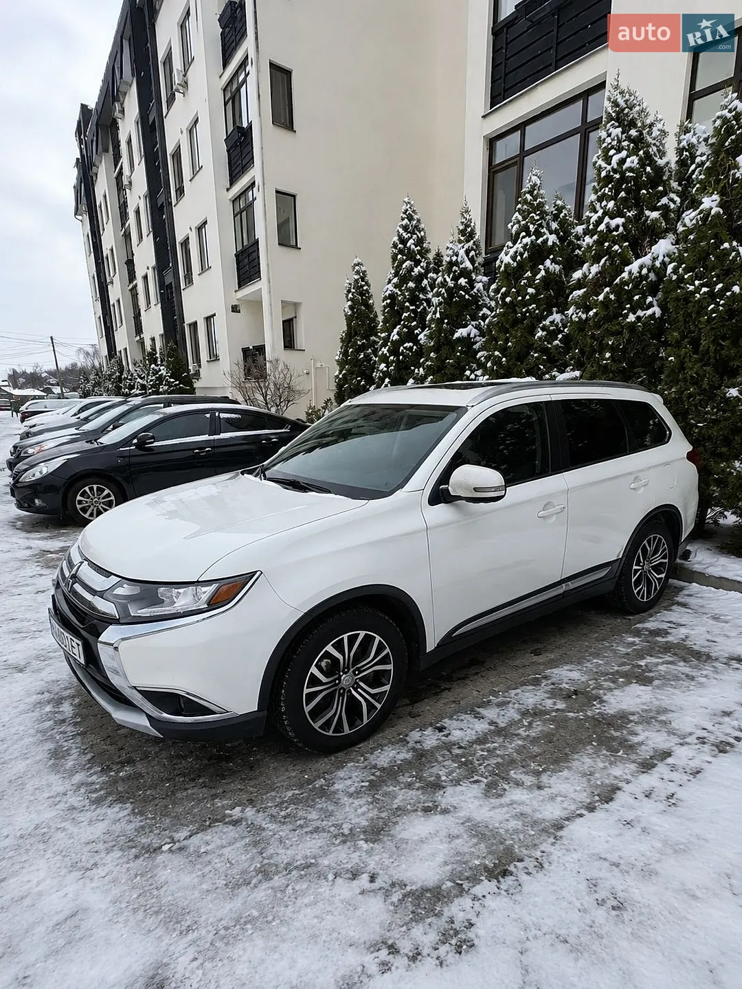 2016 Mitsubishi Outlander - мініатюра 11