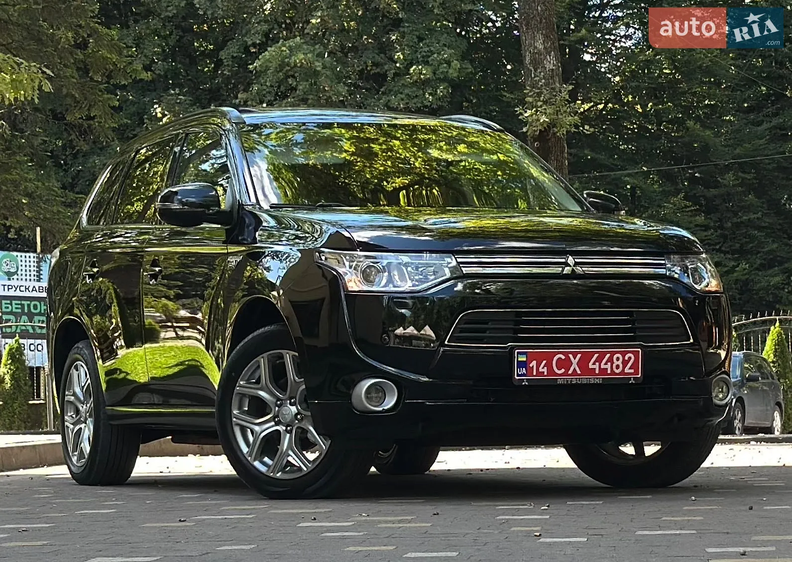 2015 Mitsubishi Outlander - фото 1