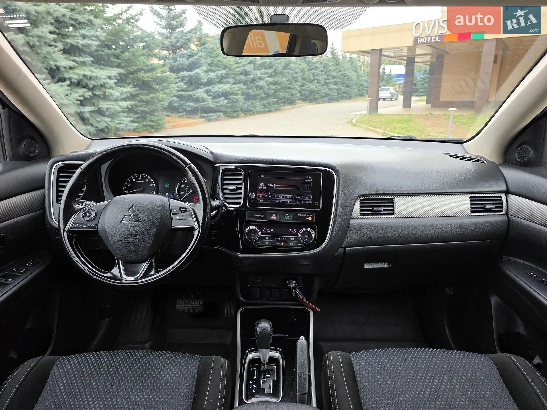 2017 Mitsubishi Outlander - мініатюра 10