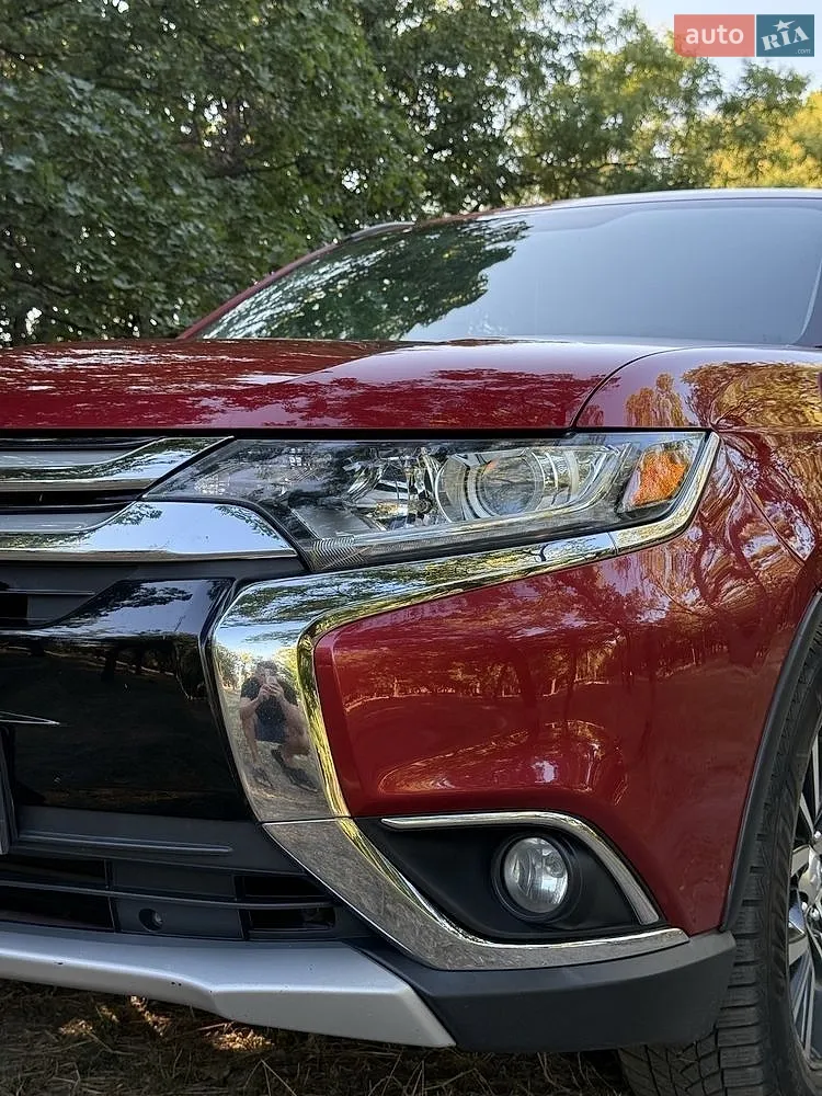 2016 Mitsubishi Outlander - мініатюра 4