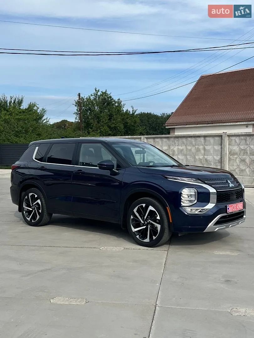 2022 Mitsubishi Outlander - мініатюра 11