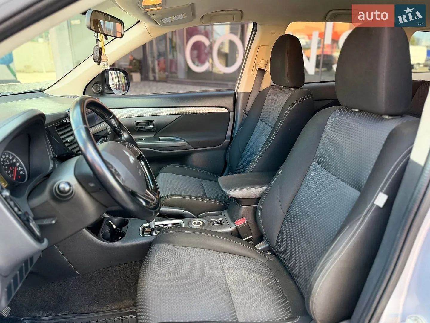 2015 Mitsubishi Outlander - мініатюра 15