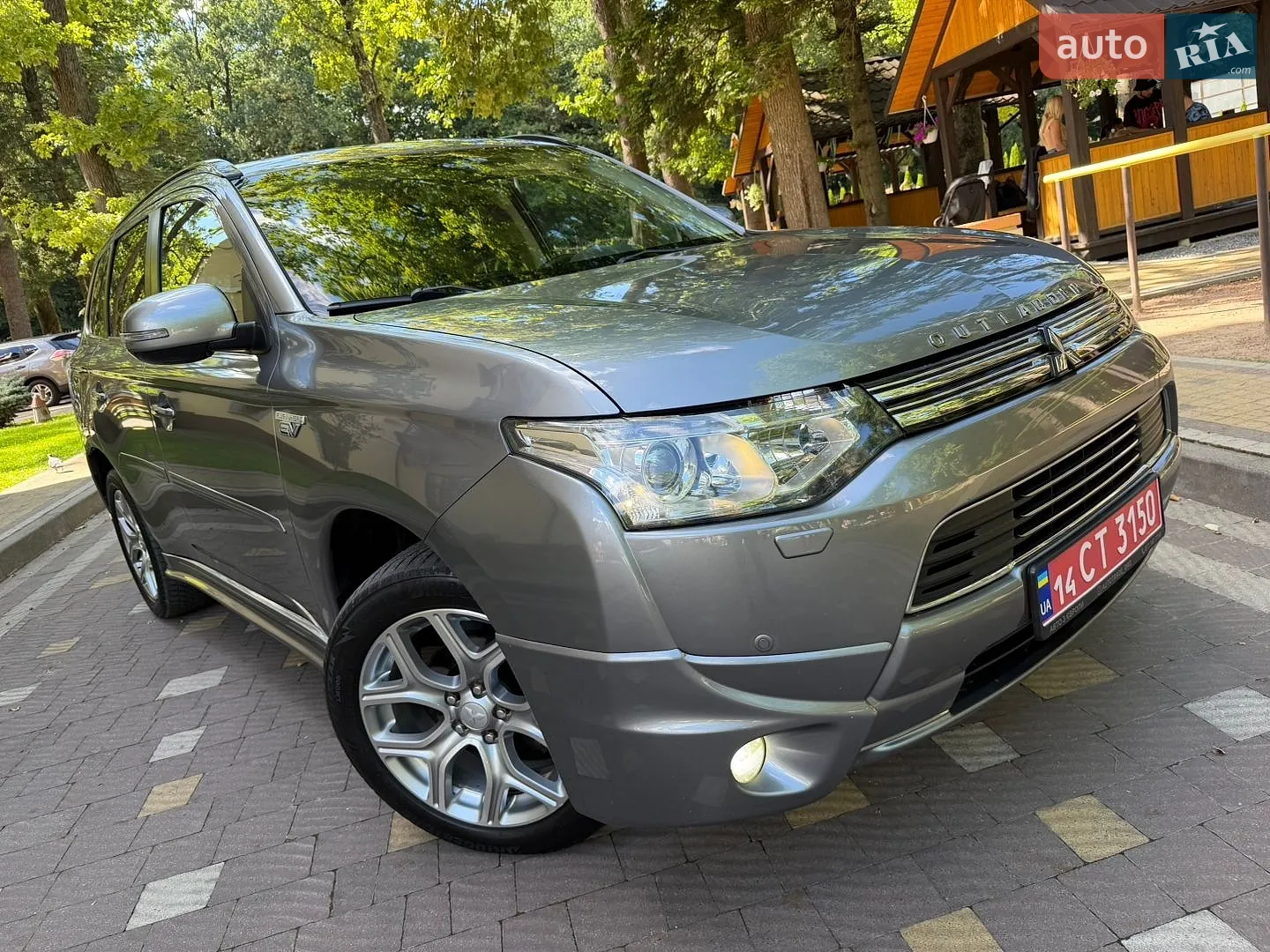 2014 Mitsubishi Outlander - мініатюра 12