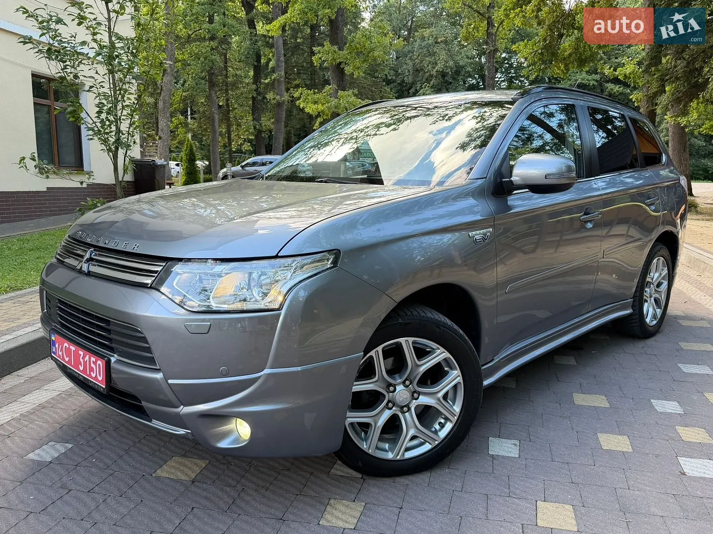 2014 Mitsubishi Outlander - мініатюра 28